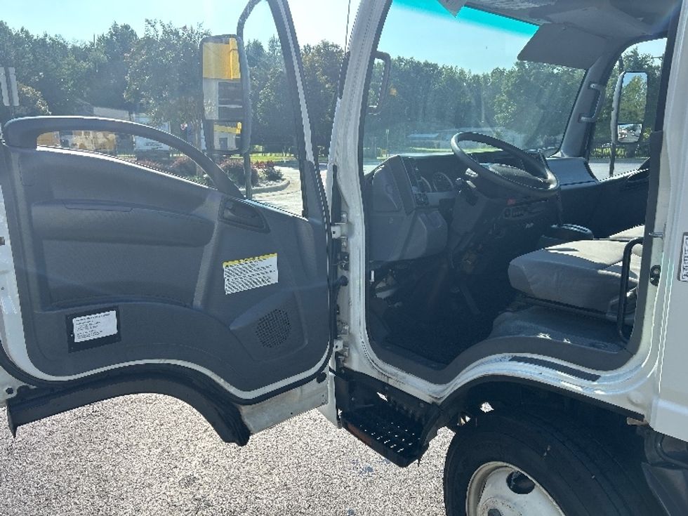 Cab and Chassis Truck-Light and Medium Duty Trucks-Isuzu-2020-NPRXD-Winston Salem-NC-193,306\n\t\tmiles-$ 25,500 - Image 10