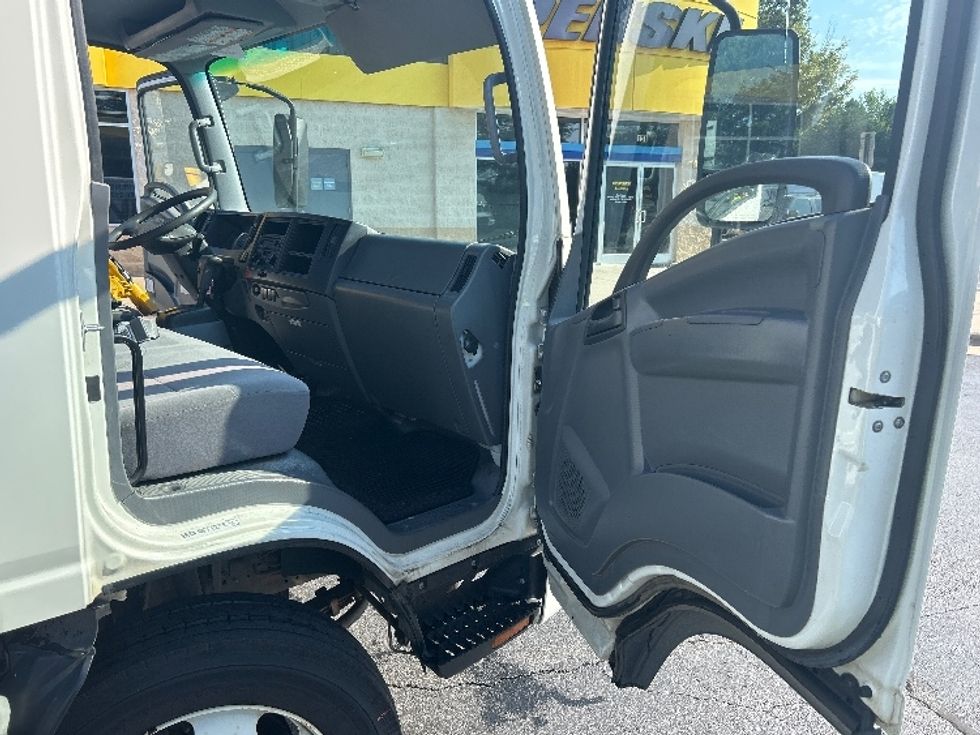 Cab and Chassis Truck-Light and Medium Duty Trucks-Isuzu-2020-NPRXD-Winston Salem-NC-193,306\n\t\tmiles-$ 25,500 - Image 14