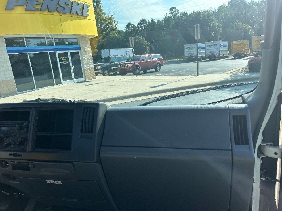 Cab and Chassis Truck-Light and Medium Duty Trucks-Isuzu-2020-NPRXD-Winston Salem-NC-193,306\n\t\tmiles-$ 25,500 - Image 15