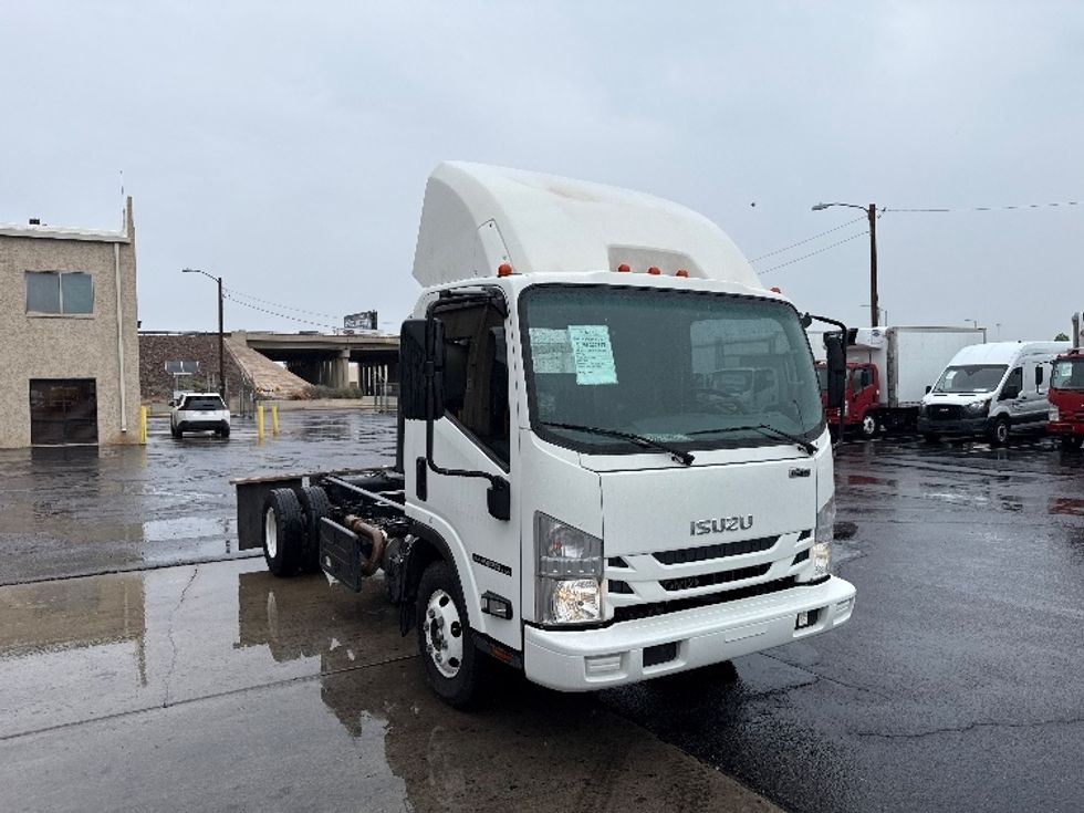 Cab and Chassis Truck-Light and Medium Duty Trucks-Isuzu-2021-NPR-Phoenix-AZ-120,922\n\t\tmiles-$ 39,750 - Image 1