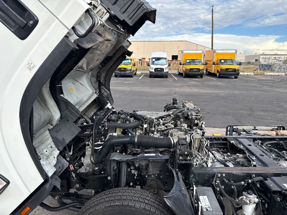 Cab and Chassis Truck-Light and Medium Duty Trucks-Isuzu-2021-NPR-Phoenix-AZ-120,922\n\t\tmiles-$ 39,750 - Image 18