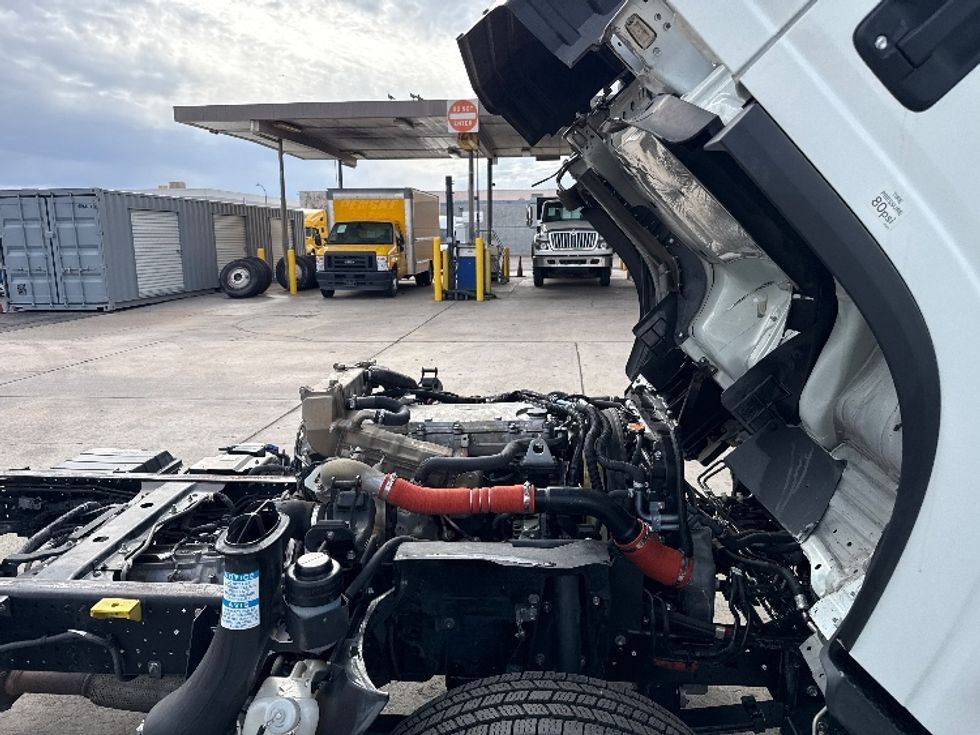 Cab and Chassis Truck-Light and Medium Duty Trucks-Isuzu-2021-NPR-Phoenix-AZ-120,922\n\t\tmiles-$ 39,750 - Image 19