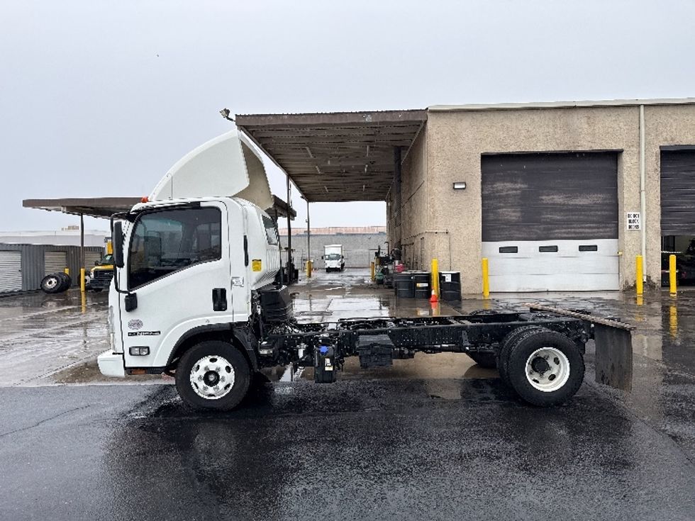 Cab and Chassis Truck-Light and Medium Duty Trucks-Isuzu-2021-NPR-Phoenix-AZ-120,922\n\t\tmiles-$ 39,750 - Image 4