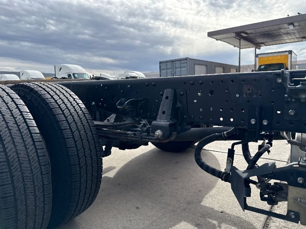 Cab and Chassis Truck-Light and Medium Duty Trucks-Isuzu-2021-NPR-Phoenix-AZ-120,922\n\t\tmiles-$ 39,750 - Image 9