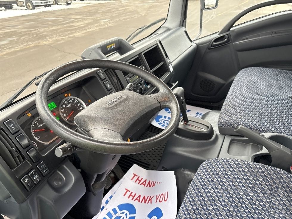 Cab and Chassis Truck-Light and Medium Duty Trucks-Isuzu-2023-NRR-Mississauga-ON-80,577\n\t\tkm-$ 77,750 - Image 13