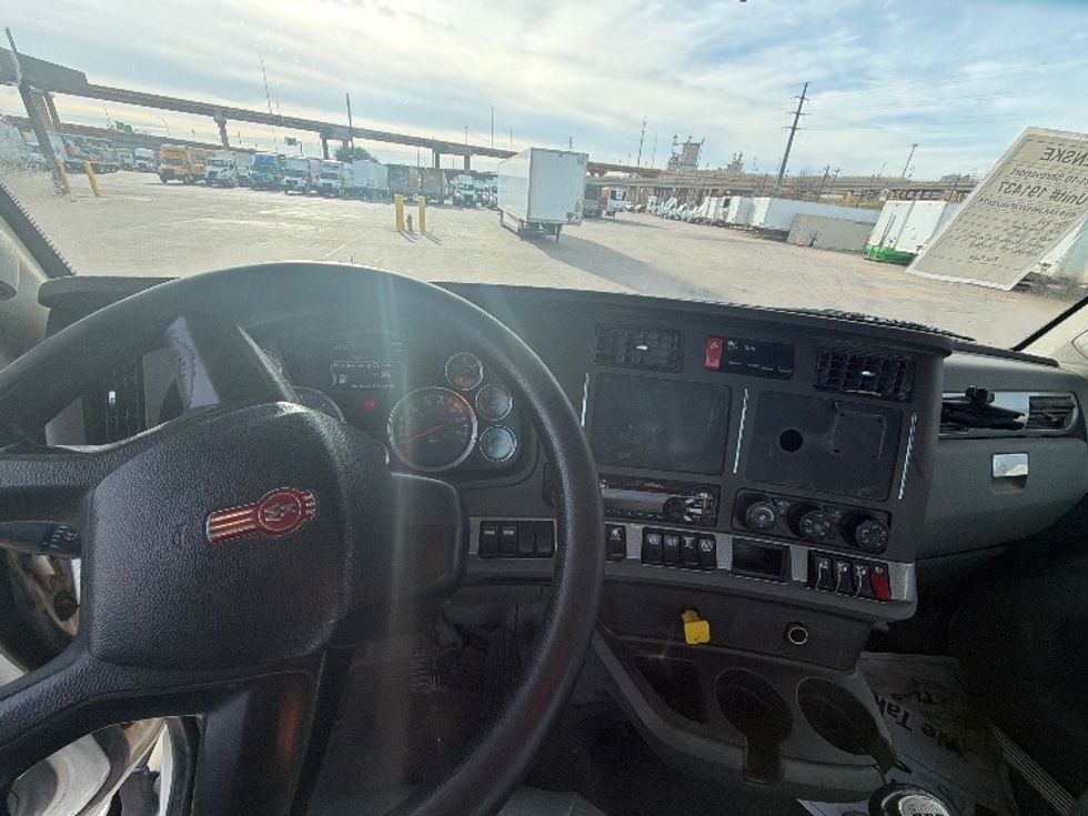 Cab and Chassis Truck-Light and Medium Duty Trucks-Kenworth-2018-T880-Fort Worth-TX-288,467\n\t\tmiles-$ 75,250 - Image 13