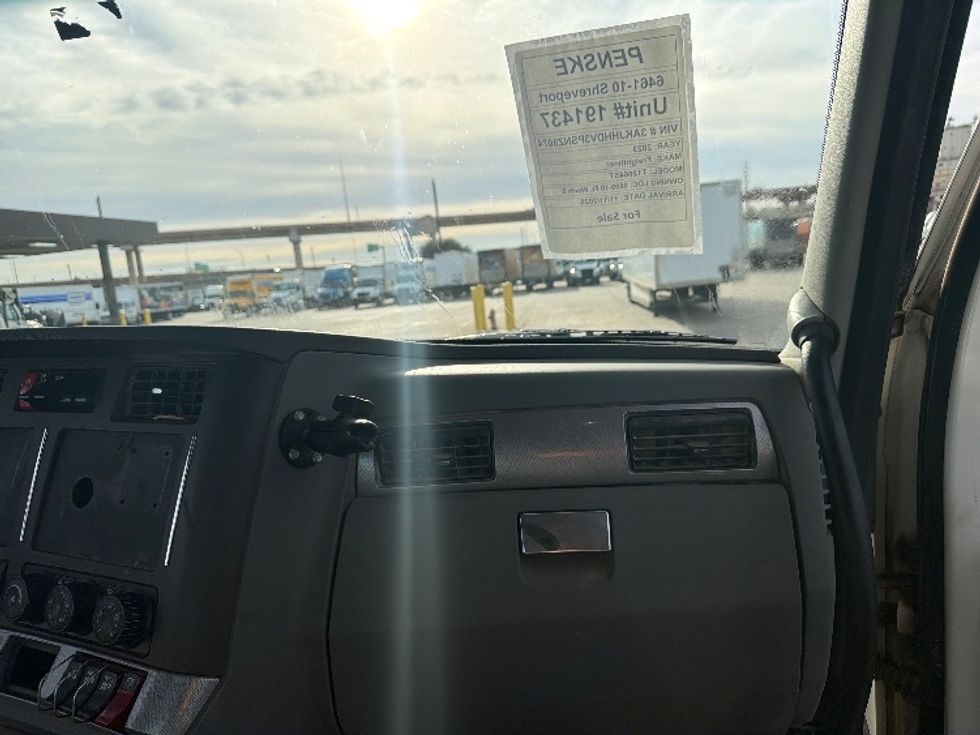 Cab and Chassis Truck-Light and Medium Duty Trucks-Kenworth-2018-T880-Fort Worth-TX-288,467\n\t\tmiles-$ 75,250 - Image 16