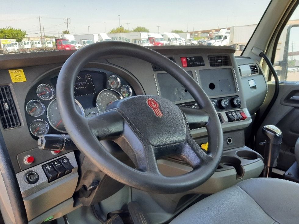 Cab and Chassis Truck-Light and Medium Duty Trucks-Kenworth-2018-T880-Fort Worth-TX-309,633\n\t\tmiles-$ 75,750 - Image 10