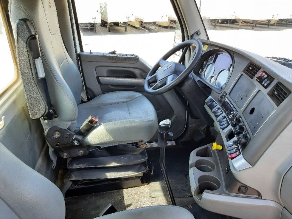 Cab and Chassis Truck-Light and Medium Duty Trucks-Kenworth-2018-T880-Fort Worth-TX-309,633\n\t\tmiles-$ 75,750 - Image 15