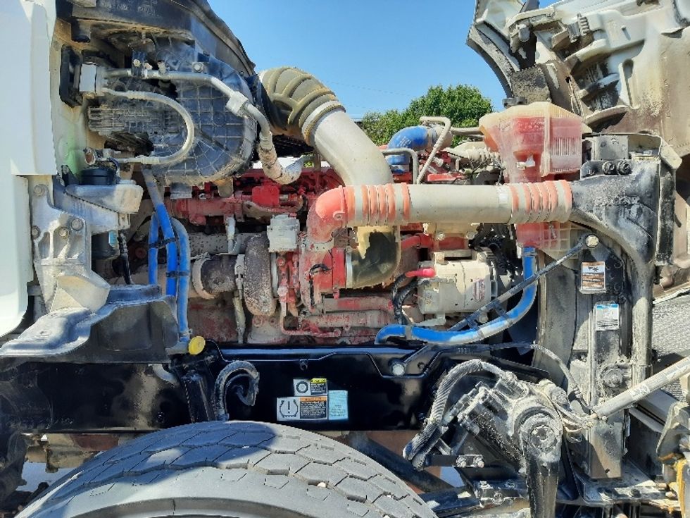 Cab and Chassis Truck-Light and Medium Duty Trucks-Kenworth-2018-T880-Fort Worth-TX-309,633\n\t\tmiles-$ 75,750 - Image 16