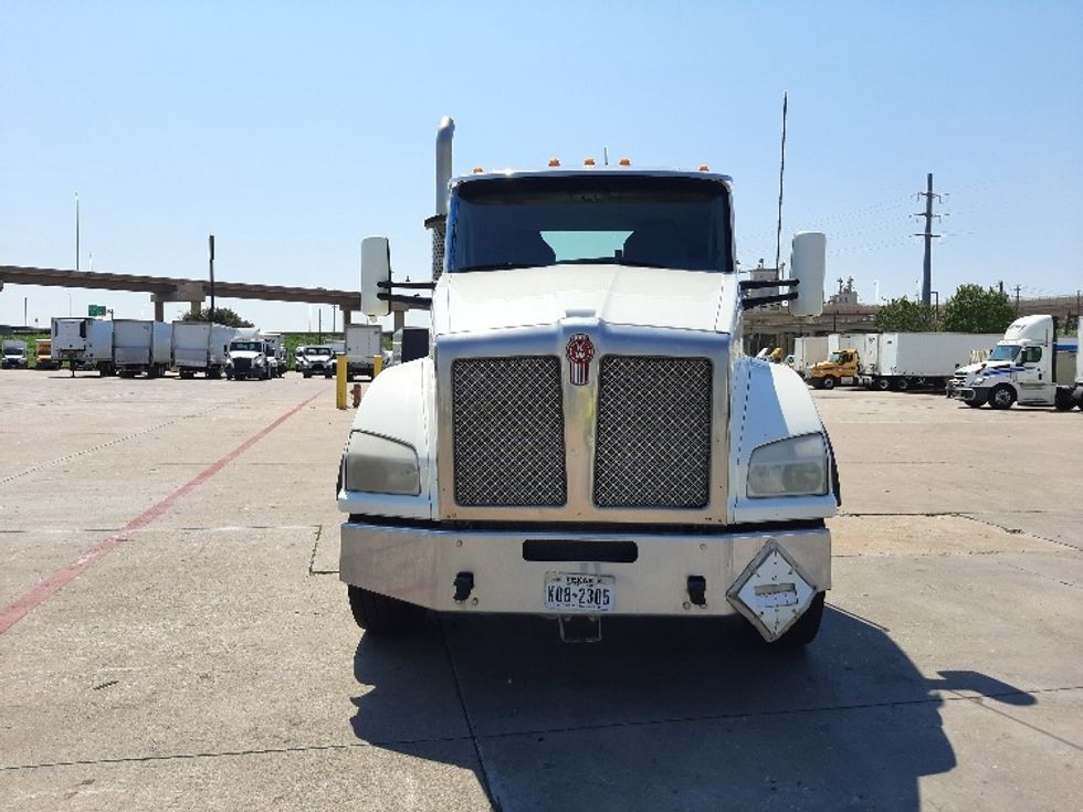 Cab and Chassis Truck-Light and Medium Duty Trucks-Kenworth-2018-T880-Fort Worth-TX-309,633\n\t\tmiles-$ 75,750 - Image 2