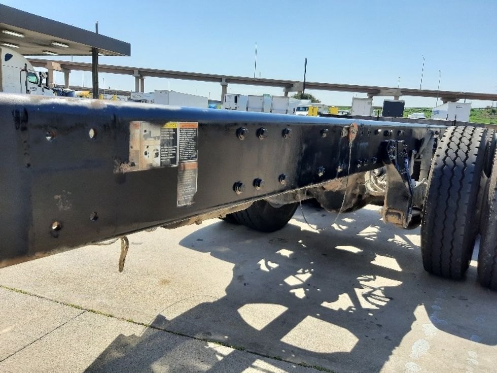 Cab and Chassis Truck-Light and Medium Duty Trucks-Kenworth-2018-T880-Fort Worth-TX-309,633\n\t\tmiles-$ 75,750 - Image 5