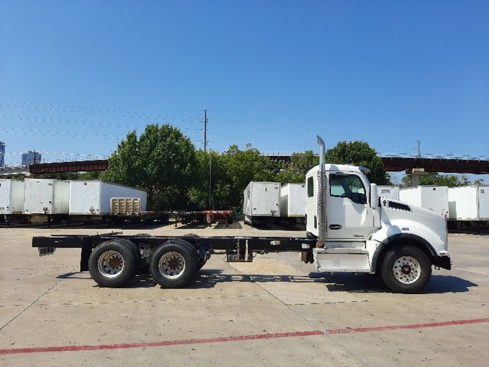 Cab and Chassis Truck-Light and Medium Duty Trucks-Kenworth-2018-T880-Fort Worth-TX-309,633\n\t\tmiles-$ 75,750 - Image 8