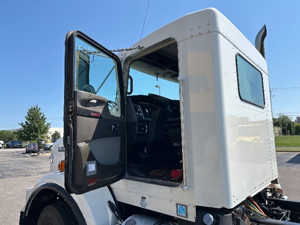 2018 Kenworth T880 photo 11