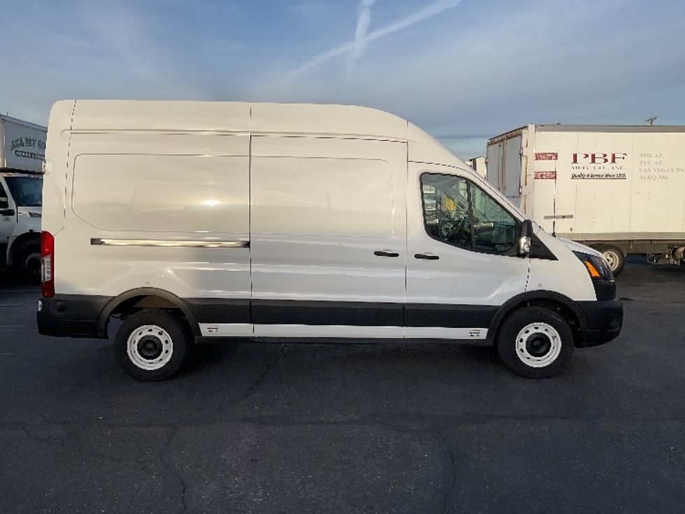 Cargo Van (Panel Van)-Alternative Fuel Trucks & Tractors-Ford-2022-TRAN350E-Albuquerque-NM-2,377\n\t\tmiles-$ 42,500 - Image 15