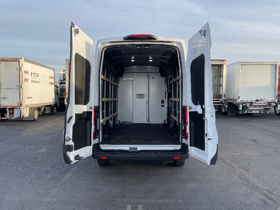 Cargo Van (Panel Van)-Alternative Fuel Trucks & Tractors-Ford-2022-TRAN350E-Albuquerque-NM-2,377\n\t\tmiles-$ 42,500 - Image 9