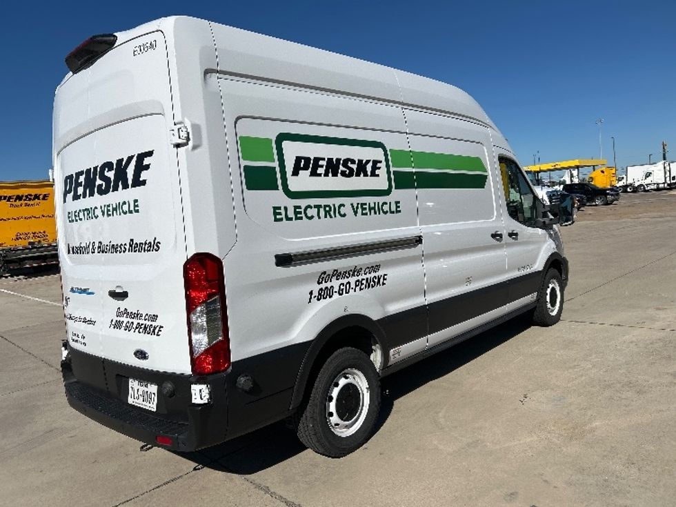 Cargo Van (Panel Van)-Alternative Fuel Trucks & Tractors-Ford-2022-TRAN350E-Arlington-TX-14,305\n\t\tmiles-$ 39,000 - Image 10