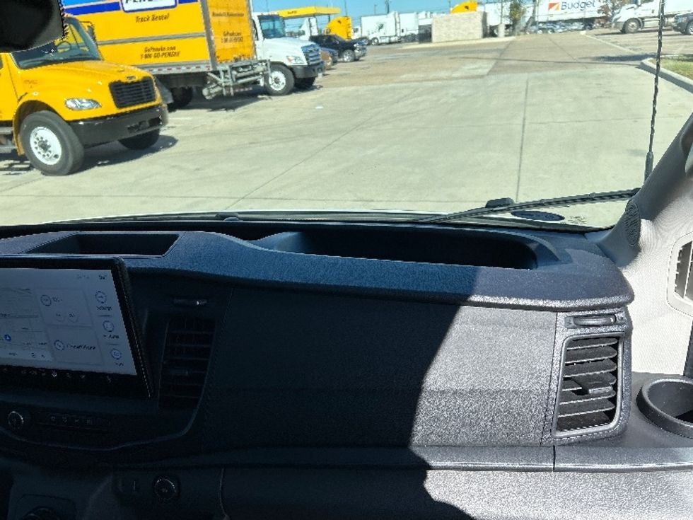 Cargo Van (Panel Van)-Alternative Fuel Trucks & Tractors-Ford-2022-TRAN350E-Arlington-TX-14,305\n\t\tmiles-$ 39,000 - Image 17