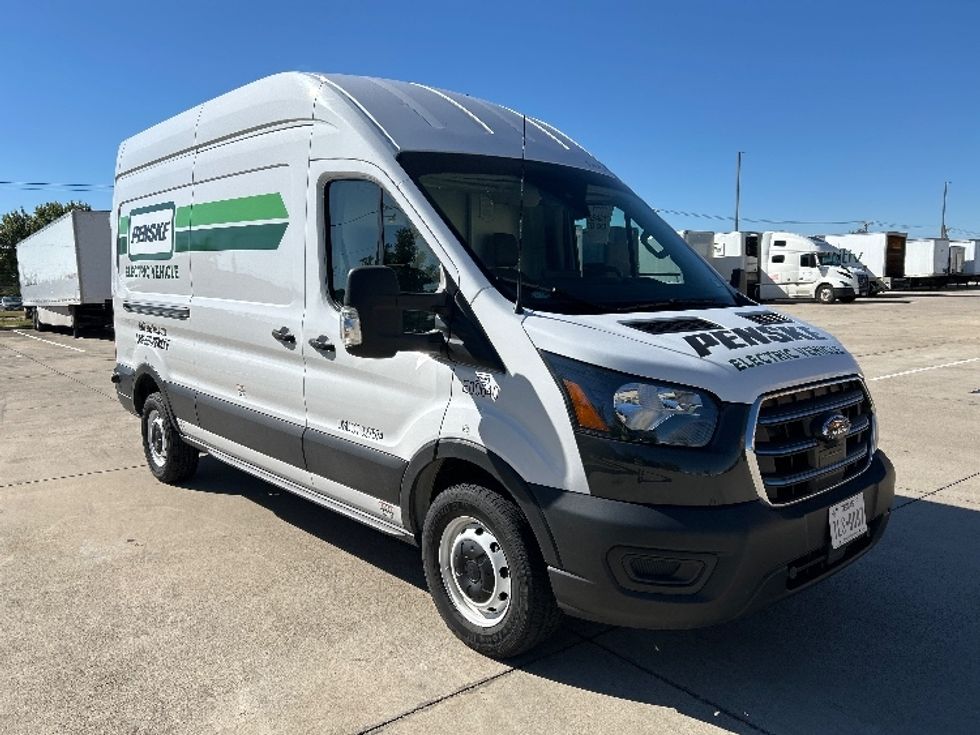 Cargo Van (Panel Van)-Alternative Fuel Trucks & Tractors-Ford-2022-TRAN350E-Arlington-TX-16,944\n\t\tmiles-$ 39,000 - Image 1
