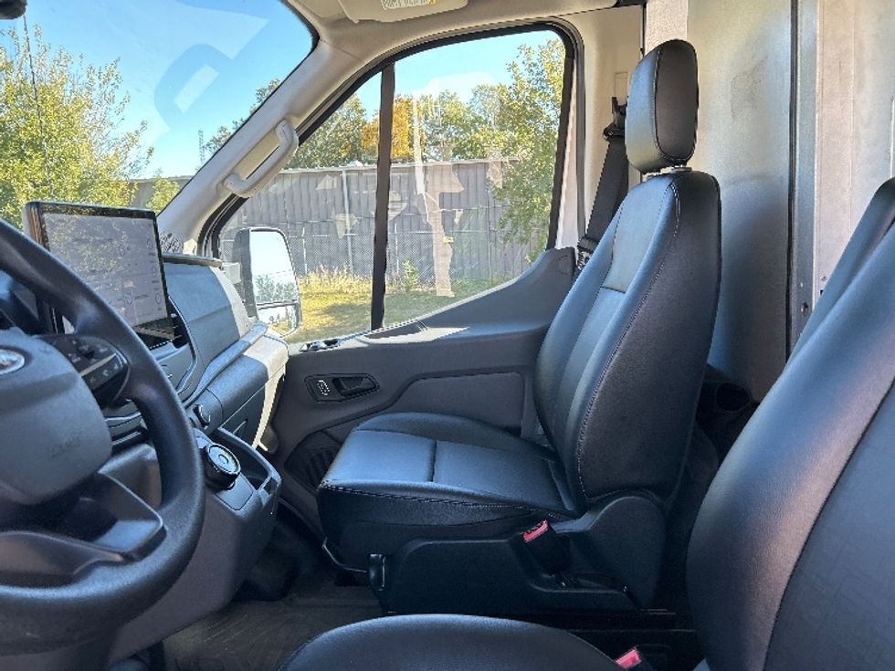 Cargo Van (Panel Van)-Alternative Fuel Trucks & Tractors-Ford-2022-TRAN350E-Arlington-TX-16,944\n\t\tmiles-$ 39,000 - Image 15