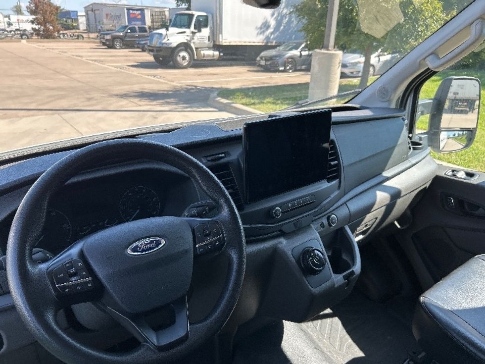 Cargo Van (Panel Van)-Alternative Fuel Trucks & Tractors-Ford-2022-TRAN350E-Arlington-TX-26,194\n\t\tmiles-$ 37,250 - Image 15