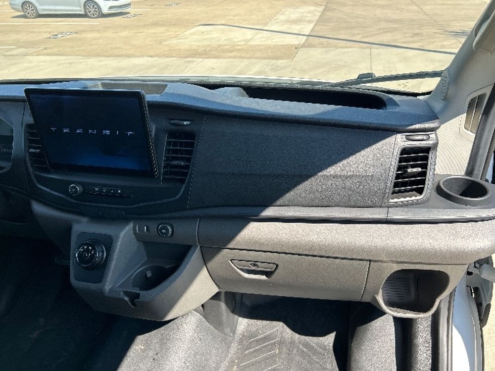 Cargo Van (Panel Van)-Alternative Fuel Trucks & Tractors-Ford-2022-TRAN350E-Arlington-TX-26,194\n\t\tmiles-$ 37,250 - Image 19