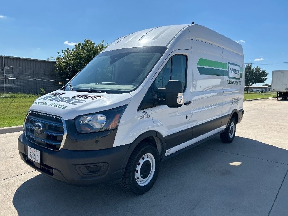 Cargo Van (Panel Van)-Alternative Fuel Trucks & Tractors-Ford-2022-TRAN350E-Arlington-TX-26,194\n\t\tmiles-$ 37,250 - Image 3