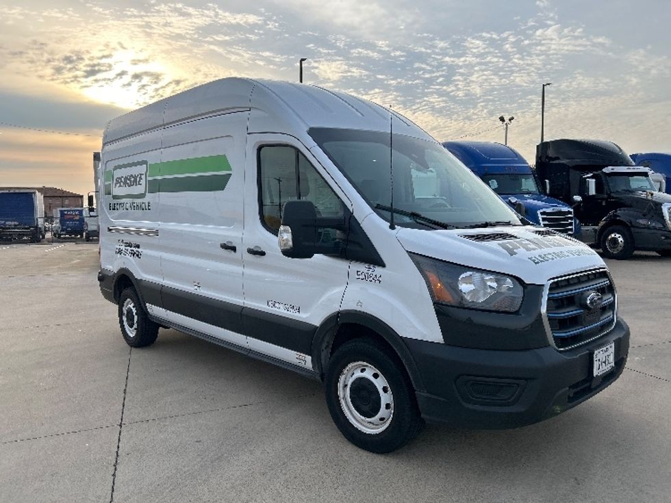 Cargo Van (Panel Van)-Alternative Fuel Trucks & Tractors-Ford-2022-TRAN350E-Arlington-TX-33,328\n\t\tmiles-$ 37,000 - Image 1