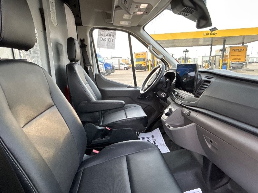Cargo Van (Panel Van)-Alternative Fuel Trucks & Tractors-Ford-2022-TRAN350E-Arlington-TX-33,328\n\t\tmiles-$ 37,000 - Image 20