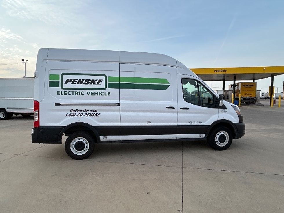 Cargo Van (Panel Van)-Alternative Fuel Trucks & Tractors-Ford-2022-TRAN350E-Arlington-TX-36,191\n\t\tmiles-$ 37,500 - Image 13