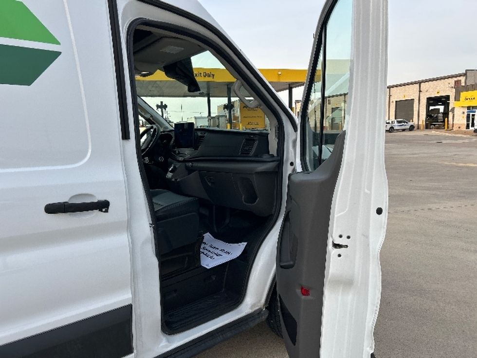 Cargo Van (Panel Van)-Alternative Fuel Trucks & Tractors-Ford-2022-TRAN350E-Arlington-TX-36,191\n\t\tmiles-$ 37,500 - Image 18