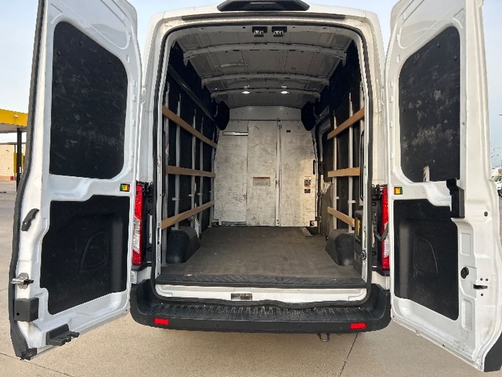 Cargo Van (Panel Van)-Alternative Fuel Trucks & Tractors-Ford-2022-TRAN350E-Arlington-TX-36,191\n\t\tmiles-$ 37,500 - Image 8