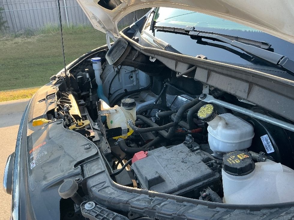 Cargo Van (Panel Van)-Alternative Fuel Trucks & Tractors-Ford-2022-TRAN350E-Arlington-TX-45,194\n\t\tmiles-$ 37,250 - Image 23