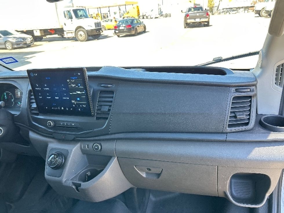 Cargo Van (Panel Van)-Alternative Fuel Trucks & Tractors-Ford-2022-TRAN350E-Arlington-TX-49,181\n\t\tmiles-$ 37,000 - Image 18