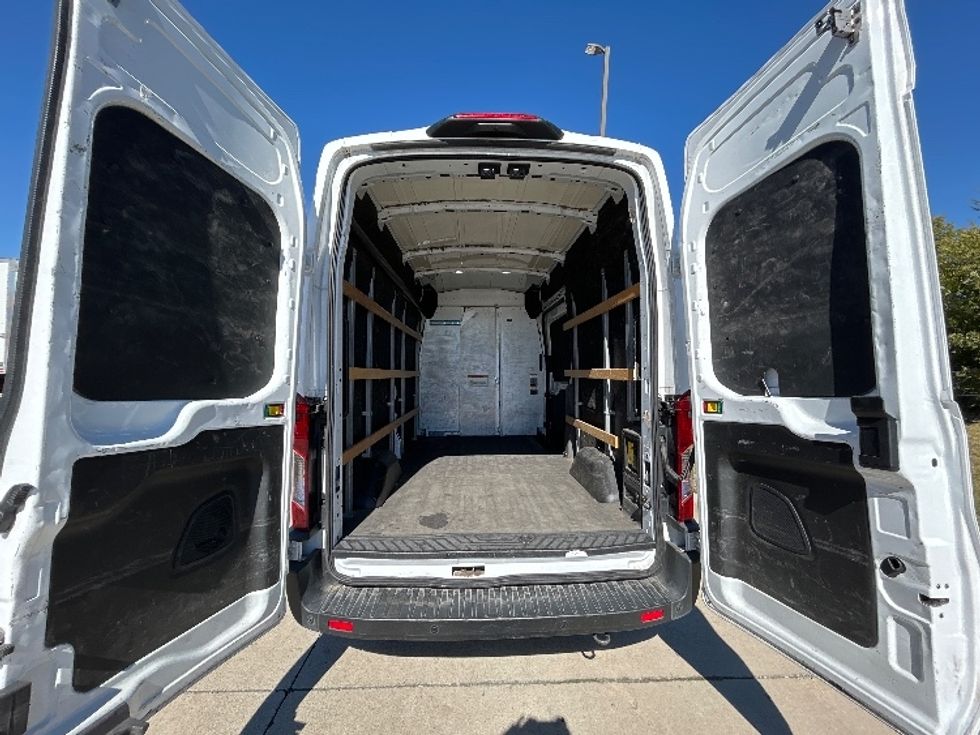 Cargo Van (Panel Van)-Alternative Fuel Trucks & Tractors-Ford-2022-TRAN350E-Arlington-TX-49,181\n\t\tmiles-$ 37,000 - Image 6