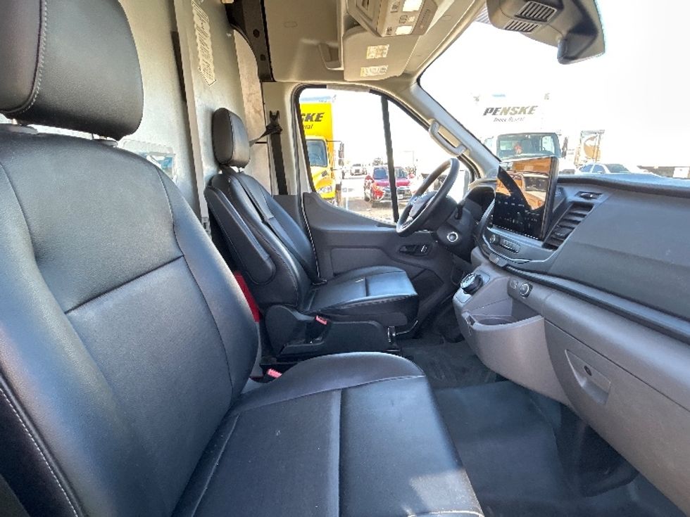 Cargo Van (Panel Van)-Alternative Fuel Trucks & Tractors-Ford-2022-TRAN350E-Arlington-TX-52,763\n\t\tmiles-$ 35,500 - Image 18