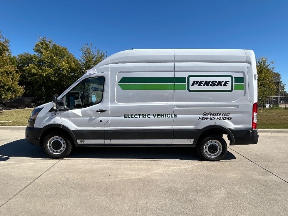 Cargo Van (Panel Van)-Alternative Fuel Trucks & Tractors-Ford-2022-TRAN350E-Arlington-TX-52,763\n\t\tmiles-$ 35,500 - Image 3