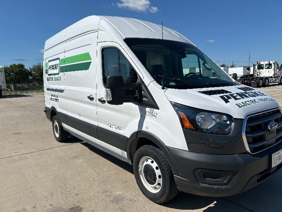 Cargo Van (Panel Van)-Alternative Fuel Trucks & Tractors-Ford-2022-TRAN350E-Arlington-TX-7,966\n\t\tmiles-$ 38,500 - Image 1