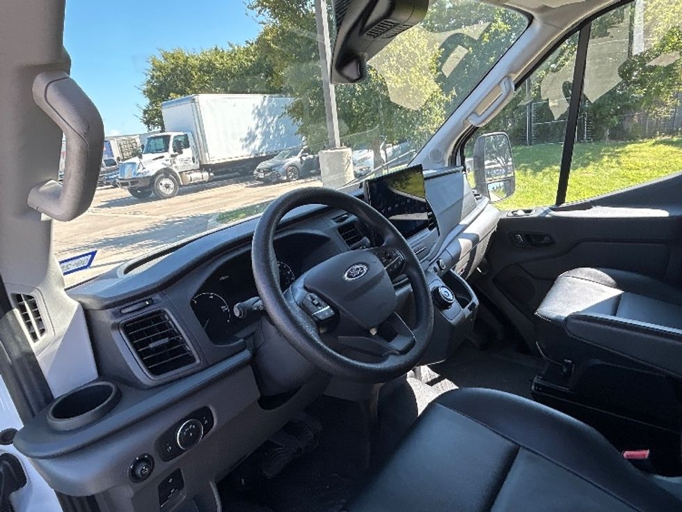 Cargo Van (Panel Van)-Alternative Fuel Trucks & Tractors-Ford-2022-TRAN350E-Arlington-TX-7,966\n\t\tmiles-$ 38,500 - Image 15