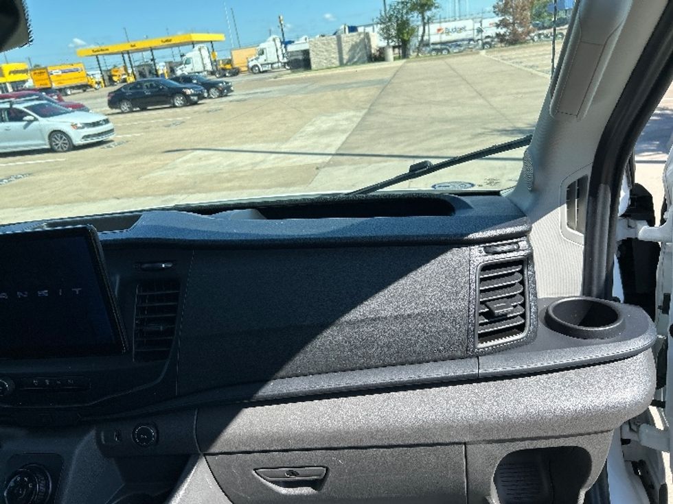 Cargo Van (Panel Van)-Alternative Fuel Trucks & Tractors-Ford-2022-TRAN350E-Arlington-TX-7,966\n\t\tmiles-$ 38,500 - Image 19