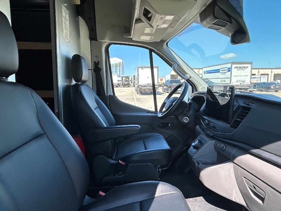 Cargo Van (Panel Van)-Alternative Fuel Trucks & Tractors-Ford-2022-TRAN350E-Arlington-TX-7,966\n\t\tmiles-$ 38,500 - Image 20