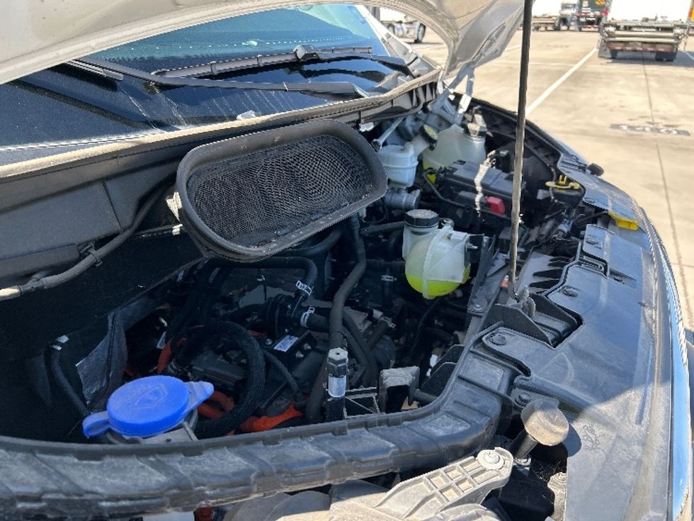 Cargo Van (Panel Van)-Alternative Fuel Trucks & Tractors-Ford-2022-TRAN350E-Arlington-TX-7,966\n\t\tmiles-$ 38,500 - Image 21