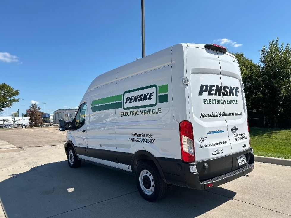 Cargo Van (Panel Van)-Alternative Fuel Trucks & Tractors-Ford-2022-TRAN350E-Arlington-TX-7,966\n\t\tmiles-$ 38,500 - Image 6