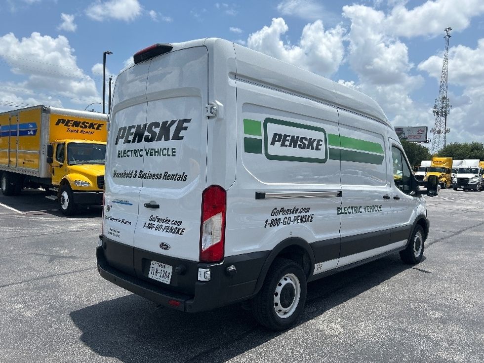 Cargo Van (Panel Van)-Alternative Fuel Trucks & Tractors-Ford-2022-TRAN350E-Austin-TX-4,765\n\t\tmiles-$ 38,750 - Image 12