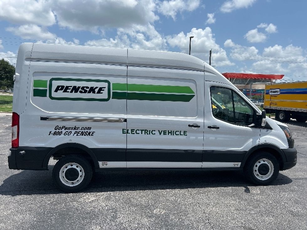 Cargo Van (Panel Van)-Alternative Fuel Trucks & Tractors-Ford-2022-TRAN350E-Austin-TX-4,765\n\t\tmiles-$ 38,750 - Image 13