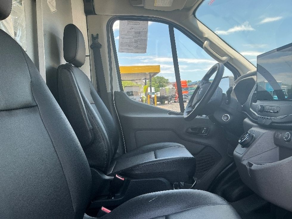 Cargo Van (Panel Van)-Alternative Fuel Trucks & Tractors-Ford-2022-TRAN350E-Austin-TX-4,765\n\t\tmiles-$ 38,750 - Image 20