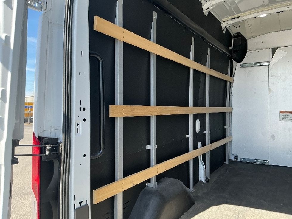 Cargo Van (Panel Van)-Alternative Fuel Trucks & Tractors-Ford-2022-TRAN350E-Austin-TX-5,377\n\t\tmiles-$ 42,000 - Image 10