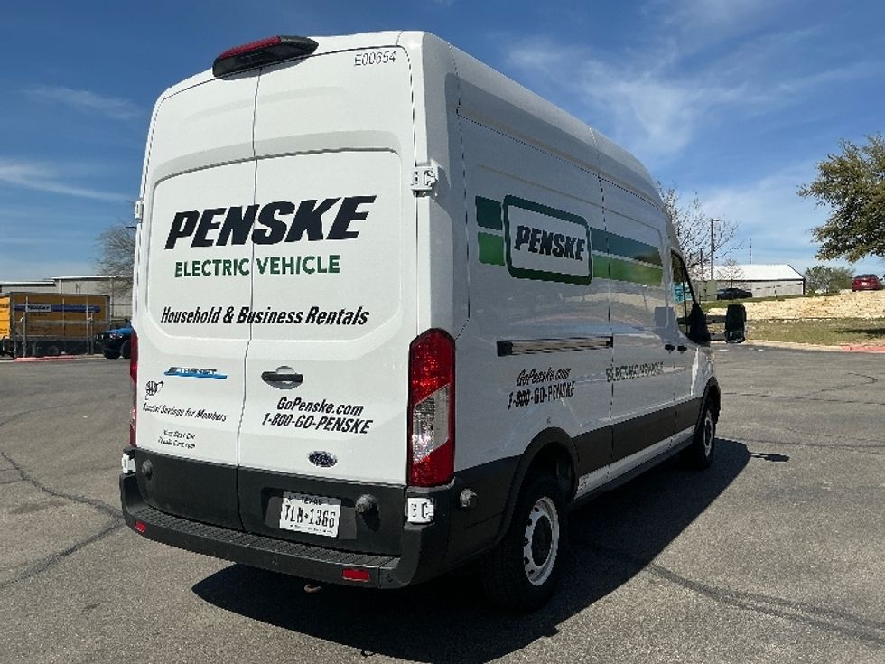 Cargo Van (Panel Van)-Alternative Fuel Trucks & Tractors-Ford-2022-TRAN350E-Austin-TX-5,377\n\t\tmiles-$ 42,000 - Image 12