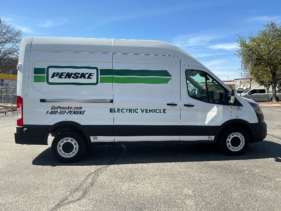 Cargo Van (Panel Van)-Alternative Fuel Trucks & Tractors-Ford-2022-TRAN350E-Austin-TX-5,377\n\t\tmiles-$ 42,000 - Image 13