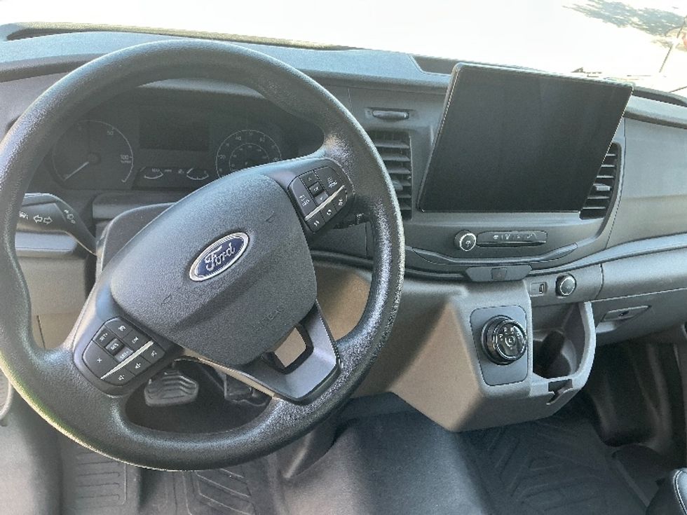 Cargo Van (Panel Van)-Alternative Fuel Trucks & Tractors-Ford-2022-TRAN350E-Austin-TX-5,377\n\t\tmiles-$ 42,000 - Image 16